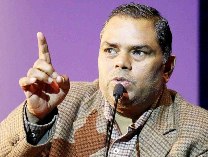 स्वास्थ्य उपकरणको आयात प्रतिस्थापन गर्न मुलुकभित्रै गुणस्तरीय उत्पादन आवश्यक छ: उपेन्द्र यादव
