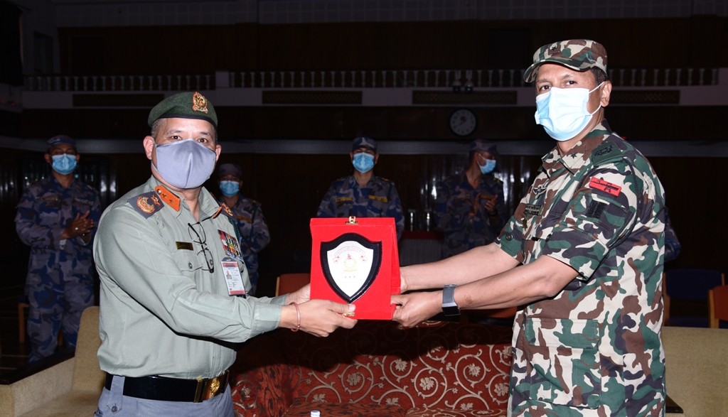 नेपाली सेना सि.सं. १० हाईअर कमाण्डका उच्च अधिकृतहरुद्धारा सशस्त्र प्रहरी बलको प्रधान कार्यालय भ्रमण