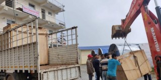 बैतडी अस्पतालमा आइपुग्यो अक्सिजन प्लान्टको सामग्री
