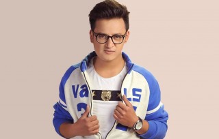 दर्शकसँग दसैँ मनाउँछु : सलोन बस्नेत