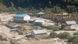 विद्यालय बगरमा परिणत हुँदा पठनपाठन प्रभावित