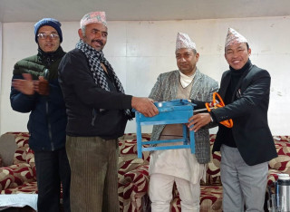 खाजा कार्यक्रम प्रभावकारी बनाउन ४२ विद्यालयलाई चुलो र ग्यास प्रदान