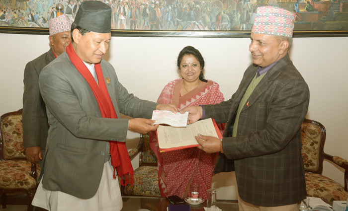 आरआर क्याम्पसलाई नेपाल भाषा पठनपाठन गर्न काठमाडौं महानगरपालिकाको आर्थिक सहयोग