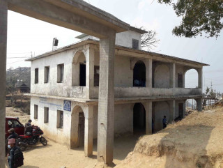 पैसा लाने भवन नबनाउने विद्यालयलाई तुरुन्त रकम फिर्ता गर्न निर्देशन
