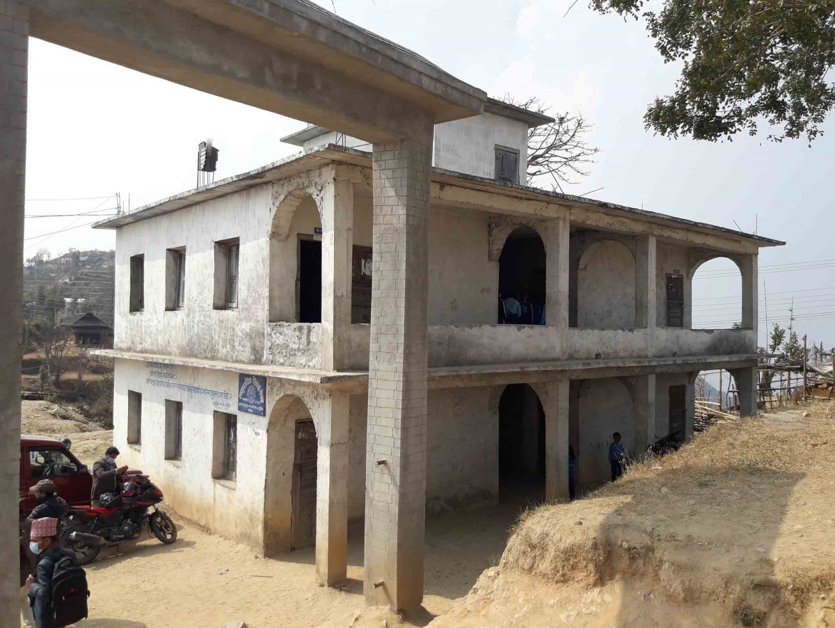 पैसा लाने भवन नबनाउने विद्यालयलाई तुरुन्त रकम फिर्ता गर्न निर्देशन