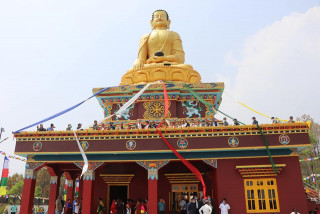 सभामुख सापकोटाले उद्घाटन गरे चौतारा दारेगौंडाको ६७ फिट अग्लो मूर्तिसहितको बुद्धपार्क
