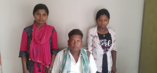औंठा छाप दुरुपयोग गरी ठगी, करोडौंका मालिक सहनीको सडकमा बास