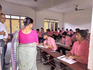 बुटवल उपमहानगर उपप्रमुख आर्यालद्वारा ११ ,१२ परीक्षाको अनुगमन