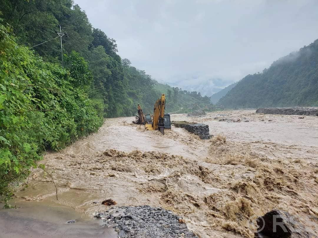 मेलम्ची तटीय क्षेत्र जोखिममा, सतर्कता अपनाउन आग्रह