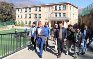 विद्यालयहरुले स्रोत साधनको समस्या झेल्नु पर्दैन सांसद सापकोटा