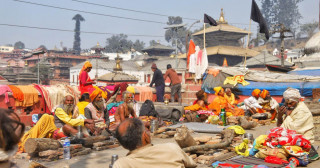 महाशिवरात्रिका लागि पशुपति आएका साधुसन्तको बिदाइ