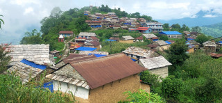 पर्यटक लोभ्याउँदै अर्मलाकोट गाउँ