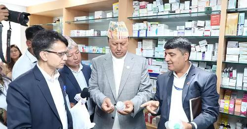 एकैदिन उपत्यकामा १०१ फार्मेसीको अनुगमन, १० फार्मेसी सिल