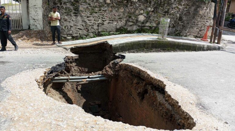 काठमाडौं महानगर नजिकै सडक भासिँदा आवागमन प्रभावित