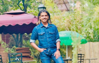 'लाज शरणम्’बाट चलचित्रमा डेब्यु गर्दै कक्रोज