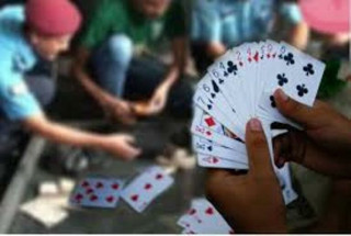 जुवातास खेलिरहेको अवस्थामा ११ जना पक्राउ