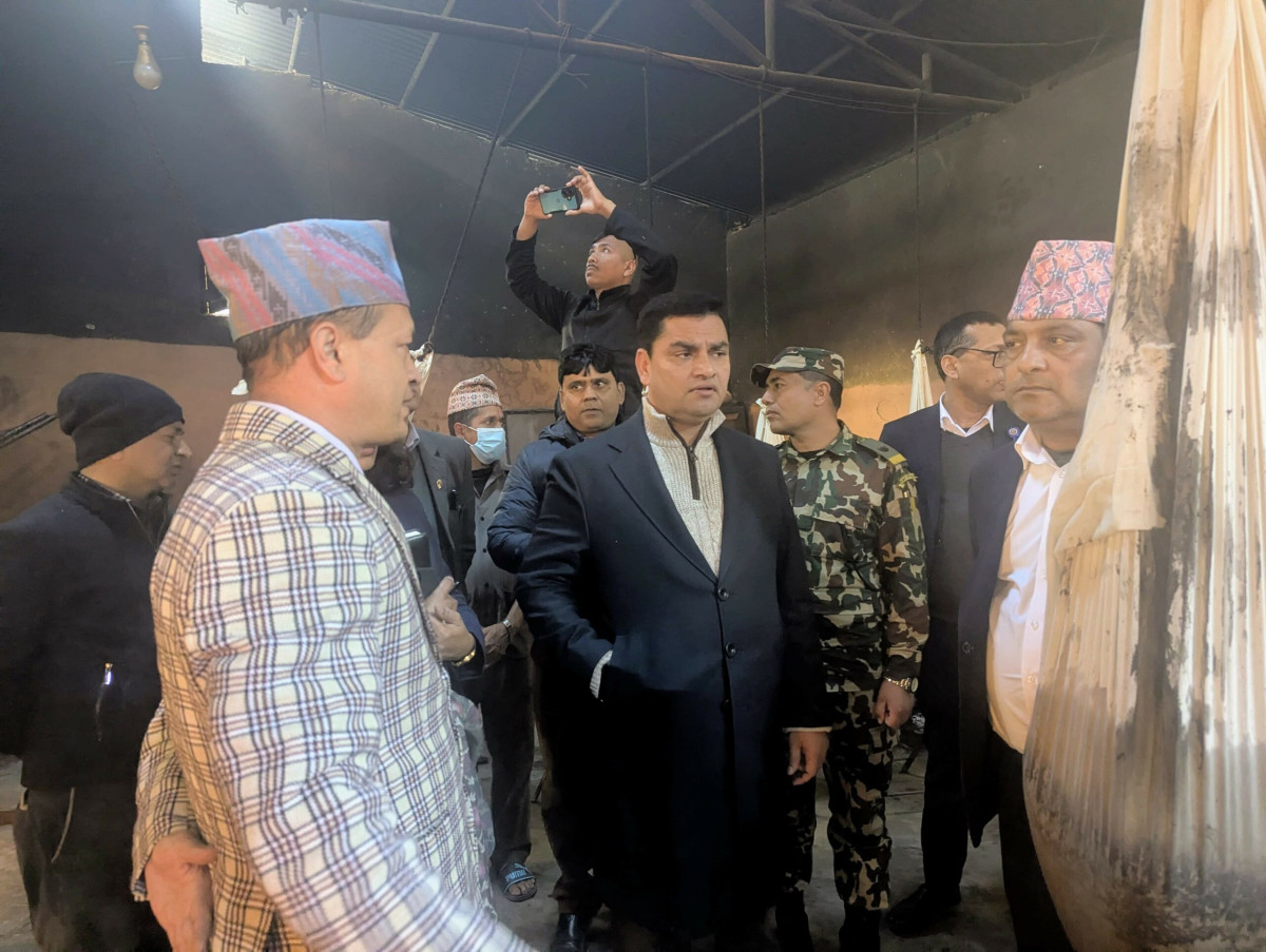 वैद्यखाना पुगेर मन्त्री पौडेल भने-औषधी उत्पादन बढाउने योजनामा बजेट अभाव हुन दिन्नौं