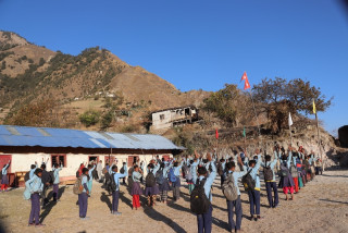 शिक्षामा सुधार ल्याउन ग्रामिण सामुदायिक विकास संस्थाको ३९ विद्यालयलाई सहयोग