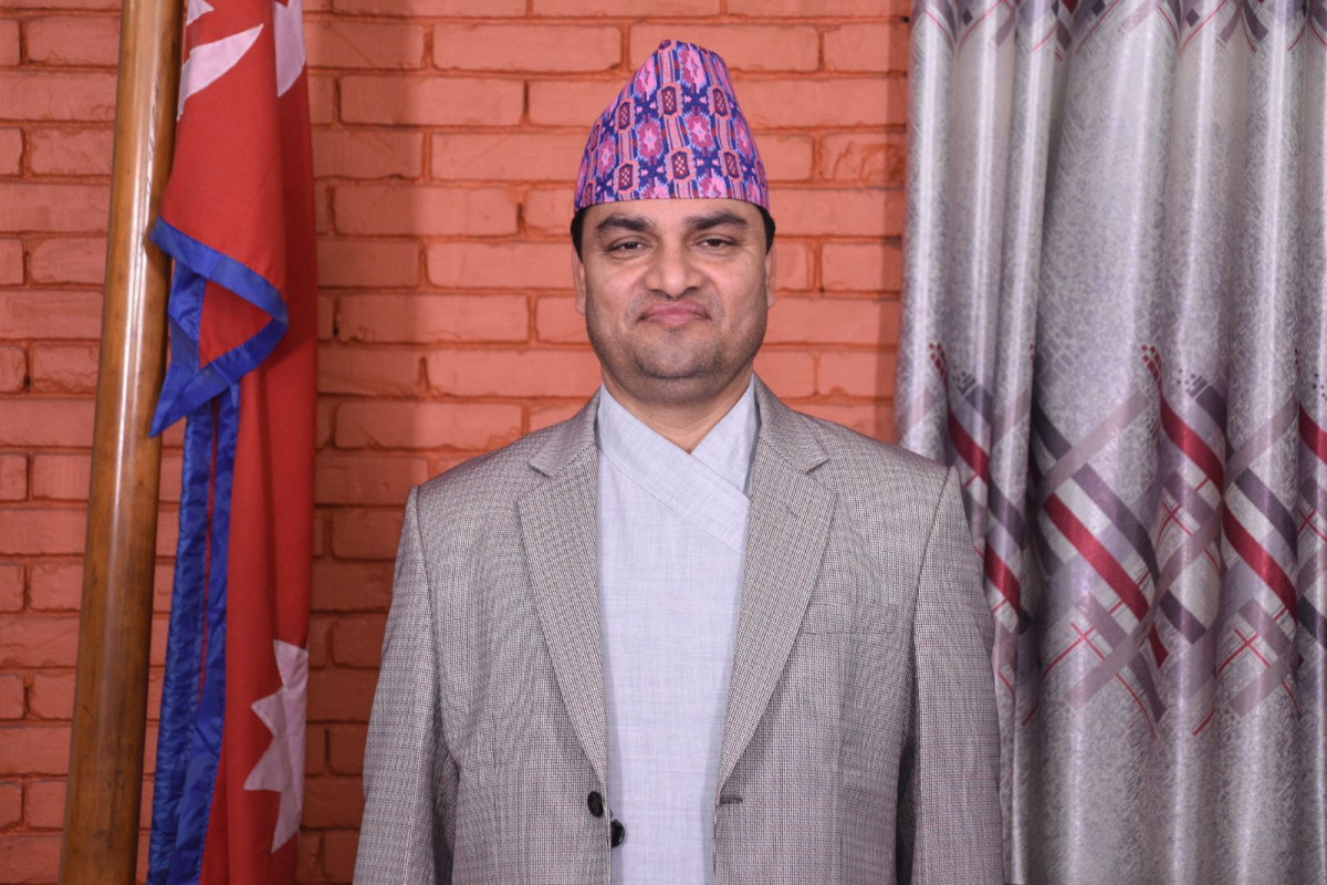 स्वास्थ्य बीमा व्यवस्थित गर्न स्वास्थ्य मन्त्री पौडेलले देखाएका विकल्प