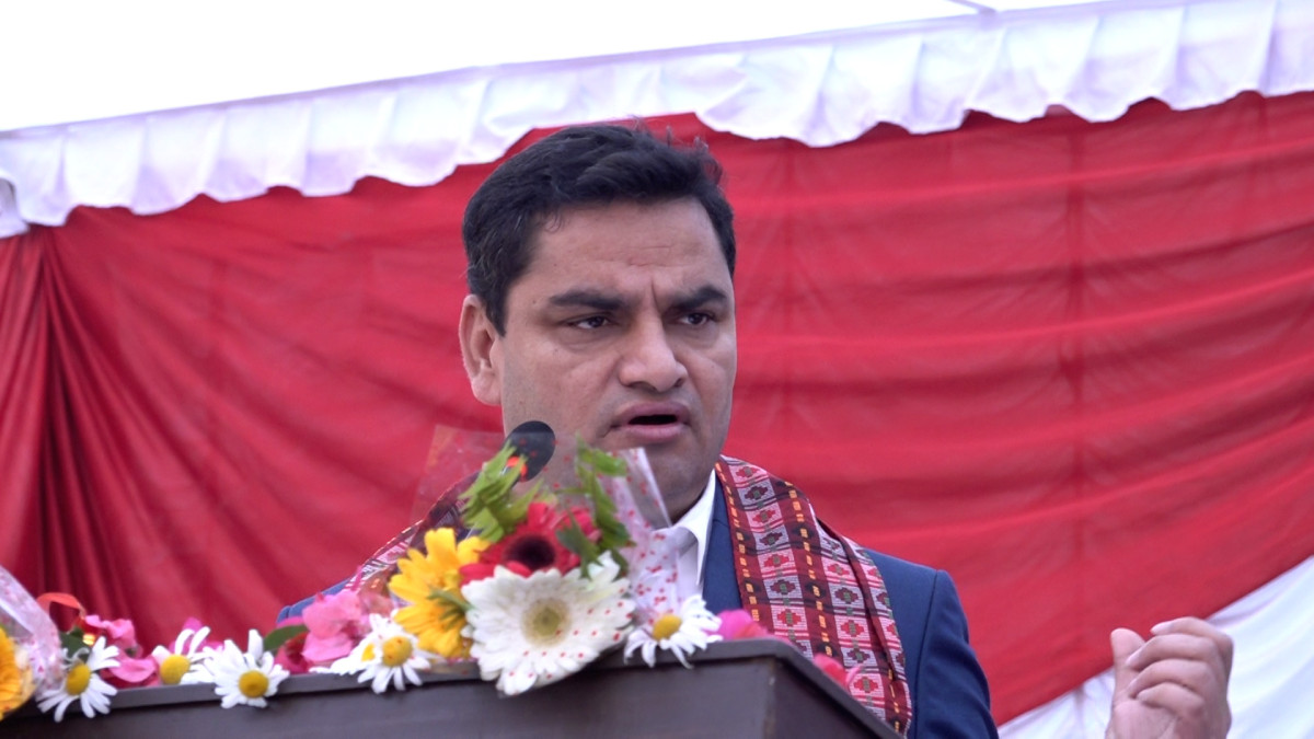 बिरामी बढाउने होइन,बिरामी हुन नदिने उपाय खोज्न जरुरी छ:मन्त्री पौडेल