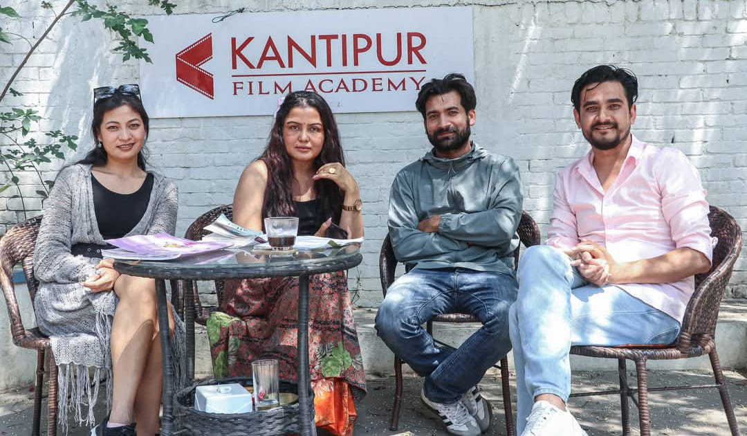 अभिनेत्री रेखा थापा ‘मीरा’बाट नाटकमा डेब्यु गर्दै
