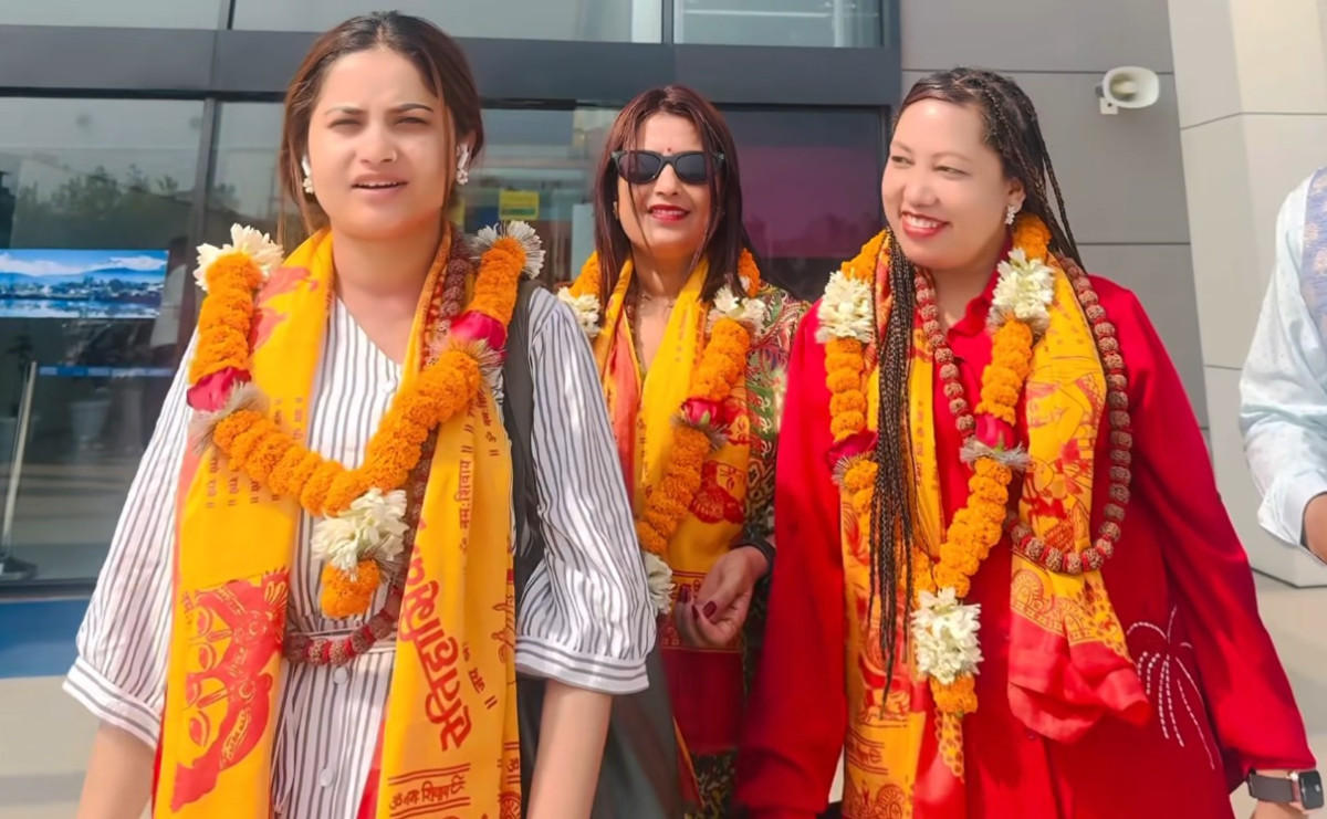 गायिका एलिना चौहान पोखरामा, कोटिहोममा प्रस्तुति दिदैँ