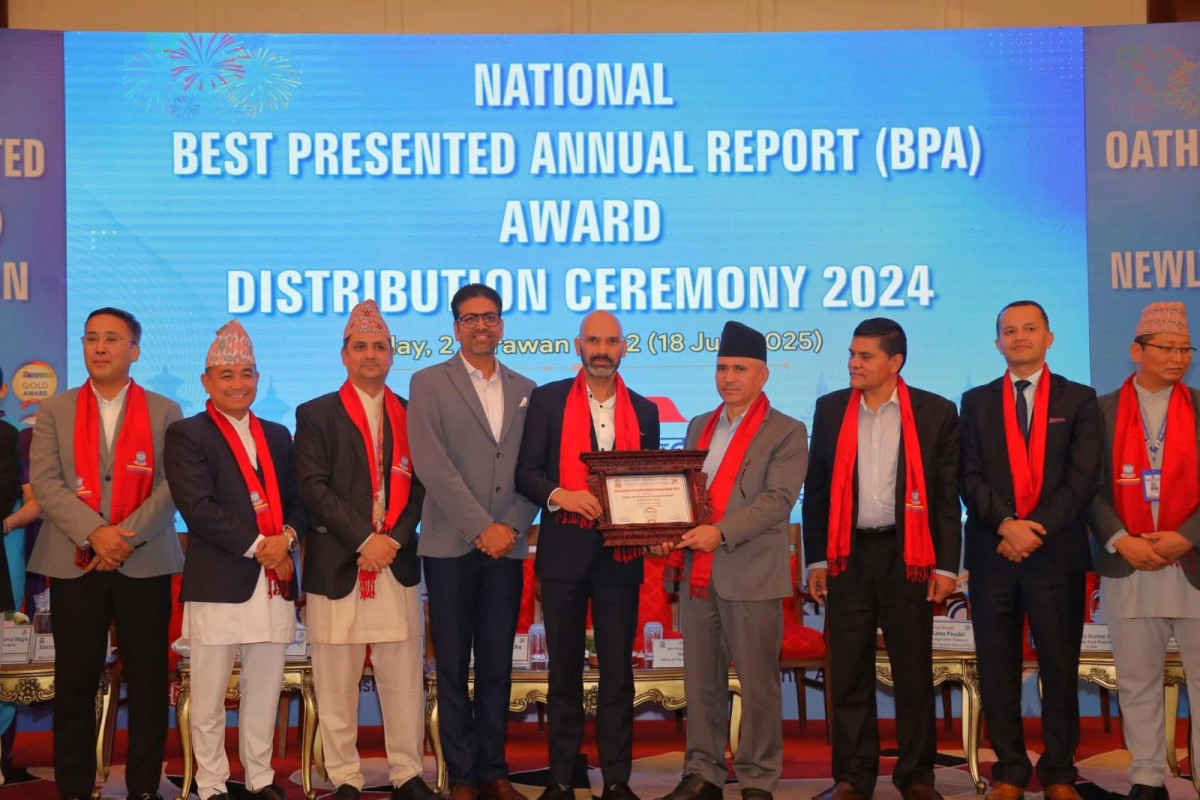 आइक्यानबाट सिल्भर अवार्ड प्राप्त गर्ने पहिलो जीवन बीमा कम्पनी बन्यो नेपाल लाइफ इन्स्योरेन्स