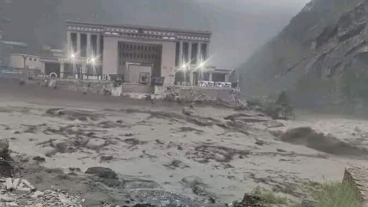 रसुवा बाढीको प्रभाव:व्यापारीलाई चीनबाट सामान आयात गर्नै सकस