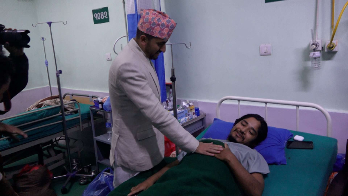 युवासँगै देश घाइते अवस्थामा छ, सबै मिलेर उपचार गरौं : मन्त्री खरेल