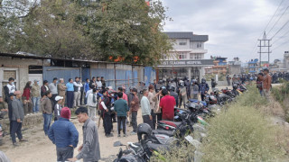 किस्ट अस्पतालमा गर्भवतीको मृत्युपछि अवस्था तनावग्रस्त,भिड नियन्त्रणमा समस्या