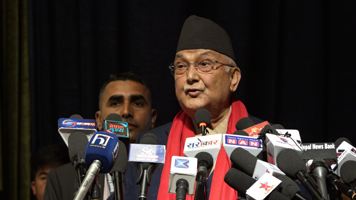 कांग्रेस–एमाले नजिकिएपछि निर्वाचन सार्ने षडयन्त्र हुँदैछ:अध्यक्ष ओली