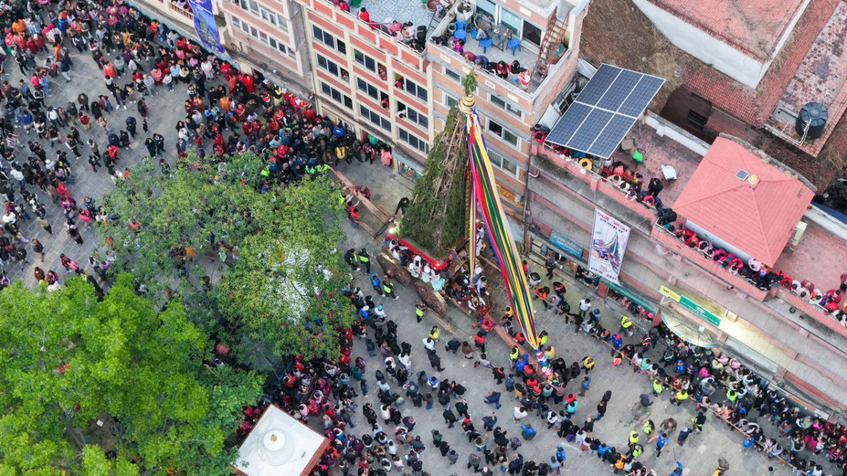 सेतो मच्छिन्द्रनाथको रथयात्रा सम्पन्न (तस्विरहरु)