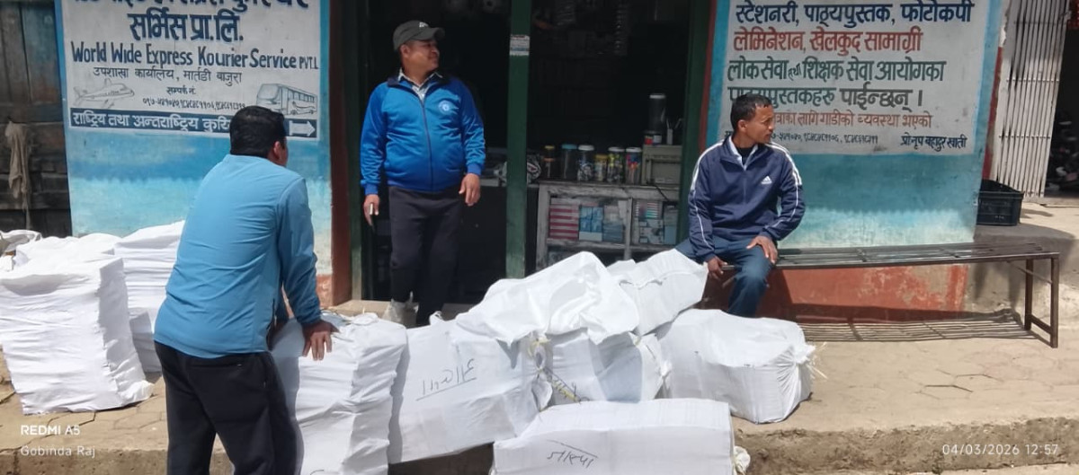 बाजुरामा शैक्षिकसत्र अगावै पुगे पाठ्यपुस्तक