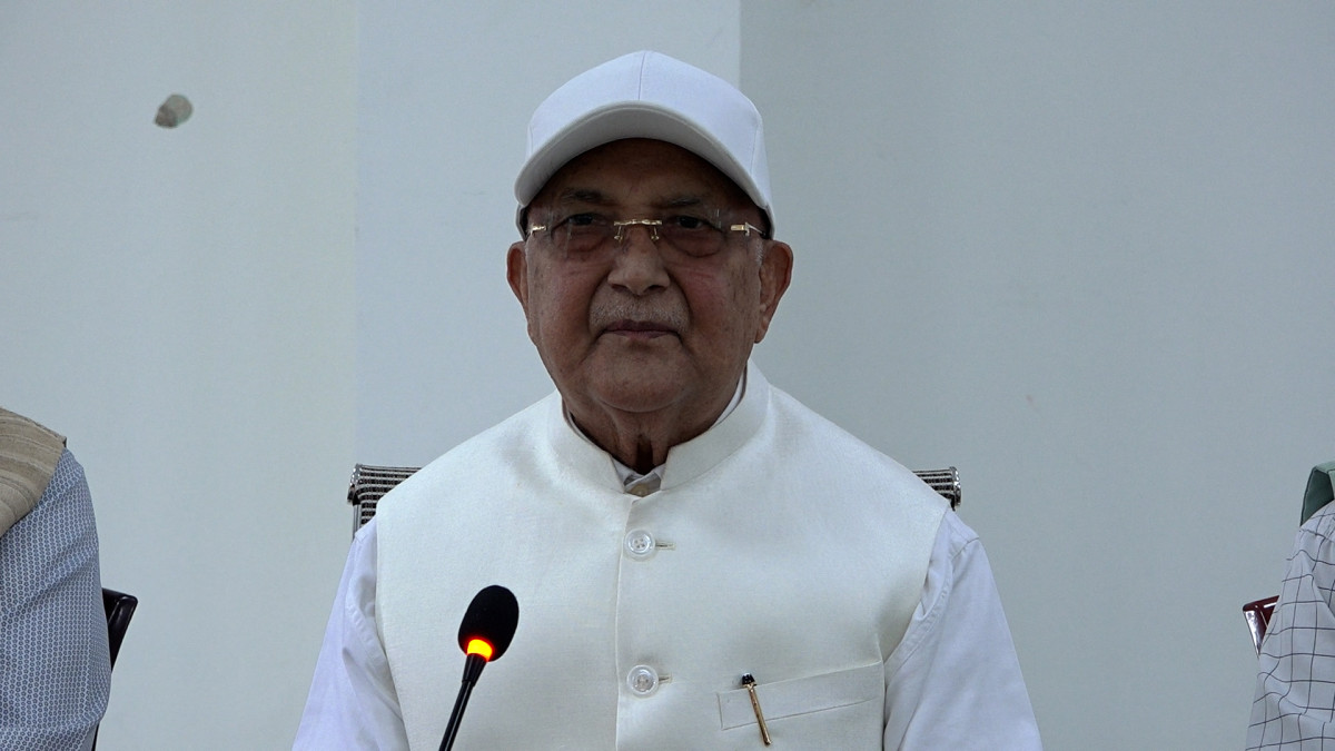 ओलीको टिप्पणी-‘१०० दिनको सरकार उम्लिएको दूधजस्तो छ, होस–हवासमा छैन’