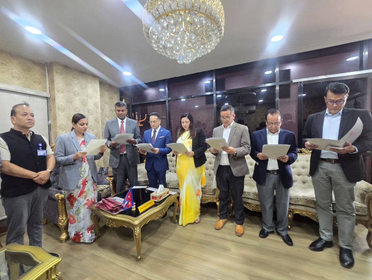 ६ स्वास्थ्य विज्ञान प्रतिष्ठानका नवनियुक्त उपकुलपतिद्वारा शपथ ग्रहण