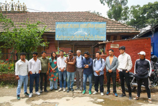 सार्वजनिक पुस्तकायलयमा लगाएको ताला खुल्यो (तस्विरसहित)