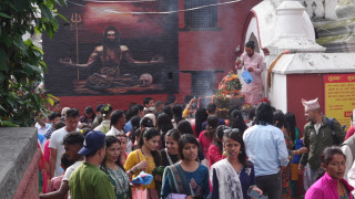 साउनको अन्तिम सोमबार : देशभरका शिवालयमा भक्तजनको घुइँचो
