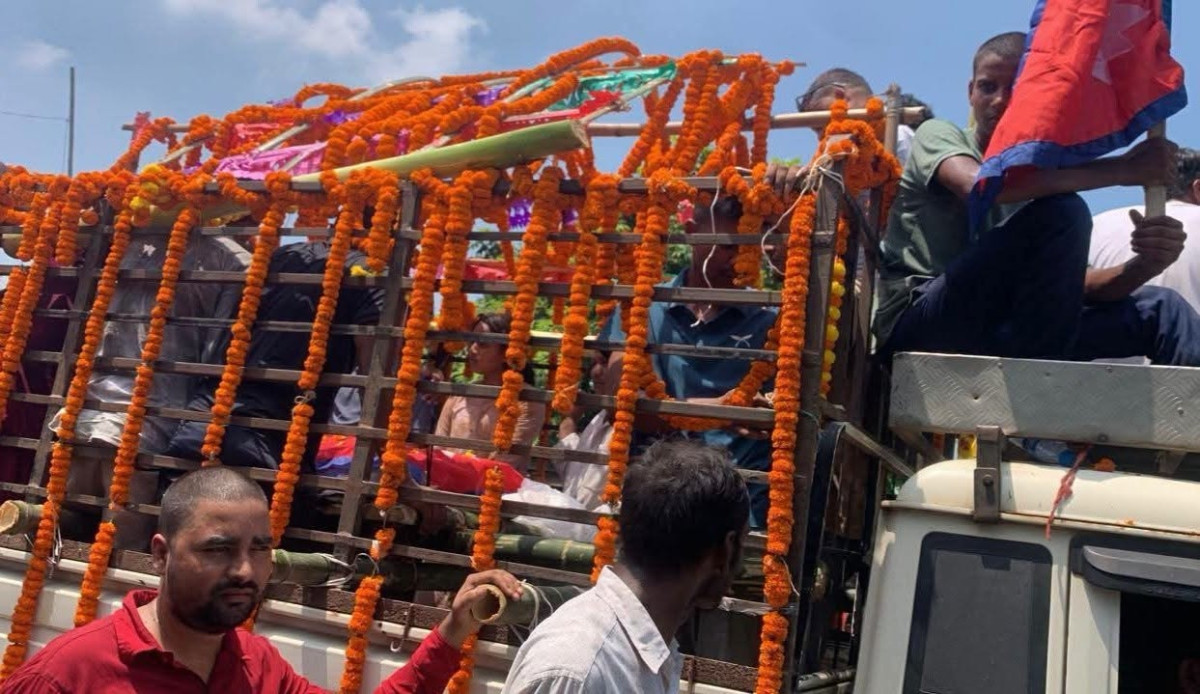 रविन्द्र मेहताको शवयात्रामा उर्लियो जनसागर, हजारौँले गरे भावपूर्ण अन्तिम बिदाइ