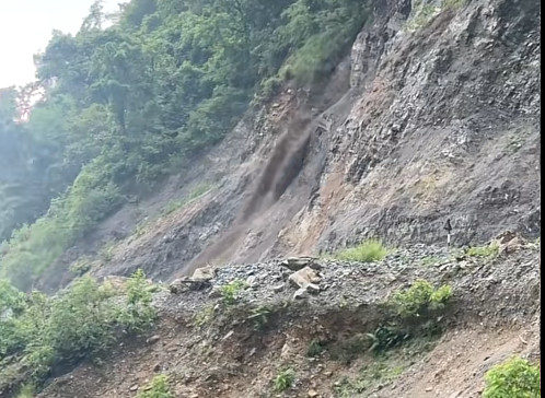 जाजरकोटमा पहिरो:२ जनाको मृत्यु, ६ घाइते, २ बेपत्ता