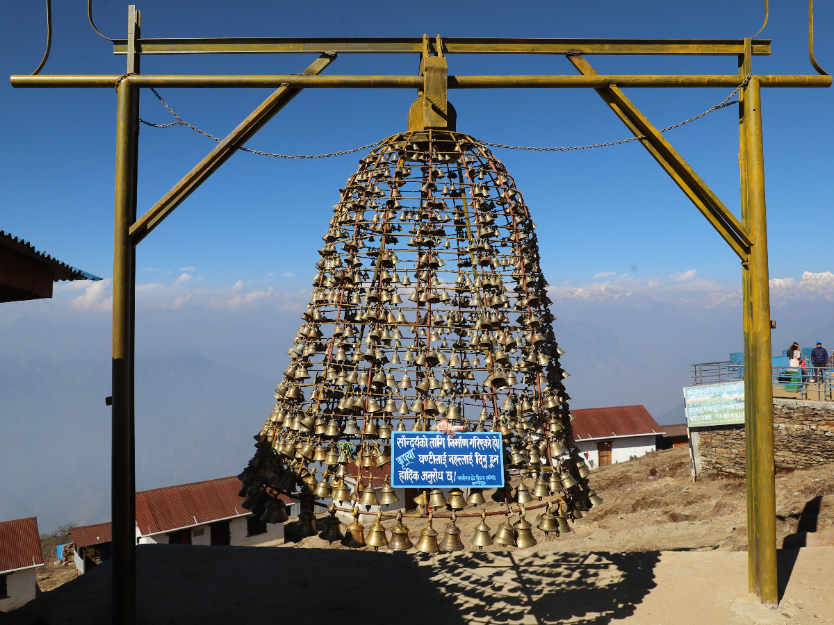 पाथीभरामा २ हजार ३० घण्टी जोडेर बनाइयो १६ फिट अग्लो विशाल घण्टी