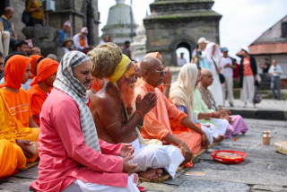 भोटेकोशी बाढीमा दिवंगतप्रति श्रद्धाञ्जलीस्वरूप सामूहिक धार्मिक अनुष्ठान