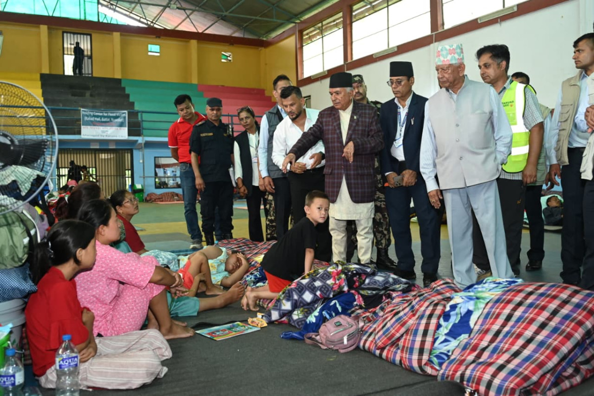 राष्ट्रपति पौडेलद्वारा भोटेकोशीमा आएको बाढीबाट प्रभावित नुवाकोटको स्थलगत अवलोकन