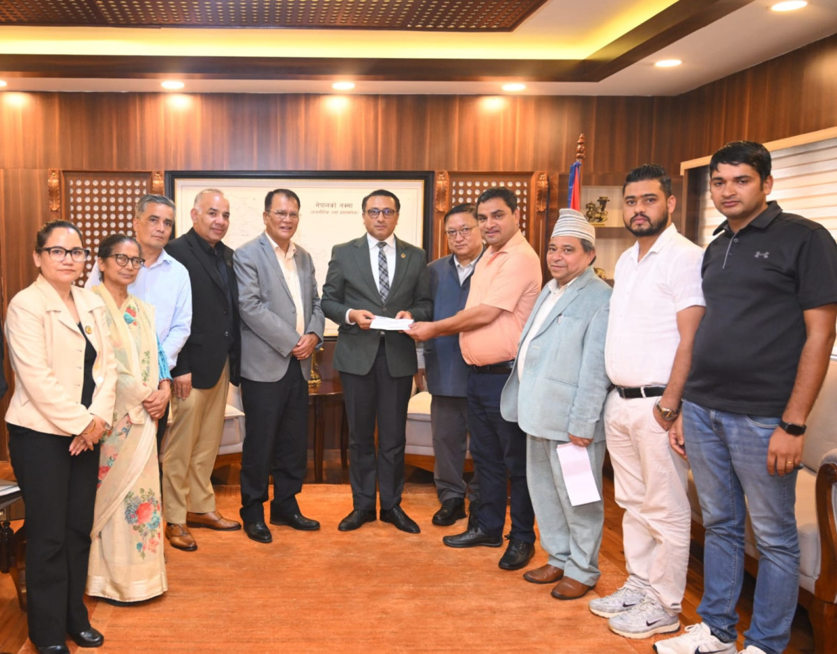 बाढीपहिरो पीडितको राहत तथा पुनर्स्थापनाका लागि कांग्रेसद्वारा सरकारलाई एक करोड सहयोग